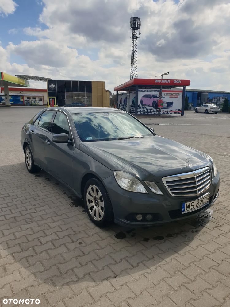 Mercedes-Benz Klasa E 200 CDI DPF BlueEFFICIENCY Automatik - 3