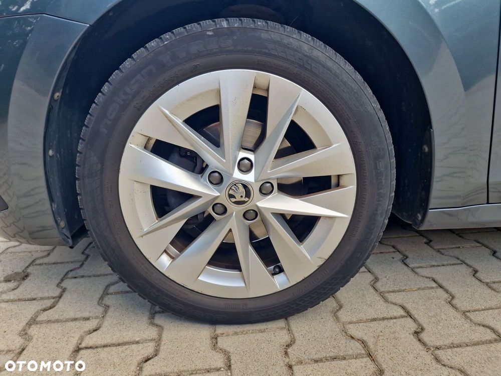 Skoda Octavia 2.0 TDI SCR Ambition DSG - 20