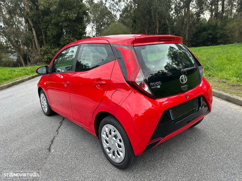 Toyota Aygo x-play - 25