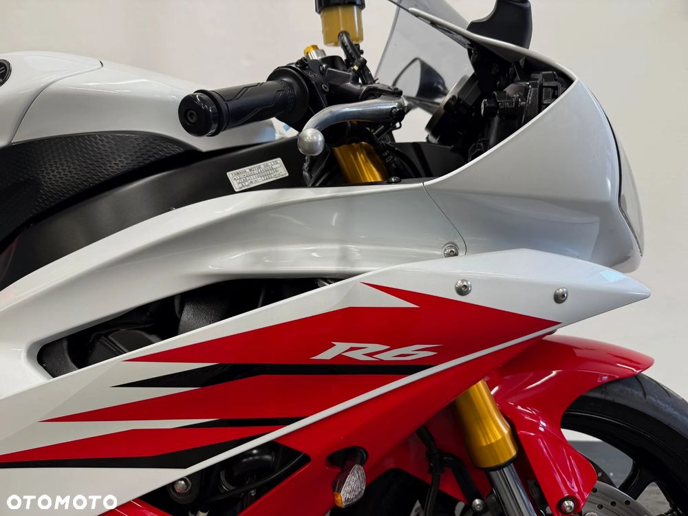 Yamaha R6 - 15