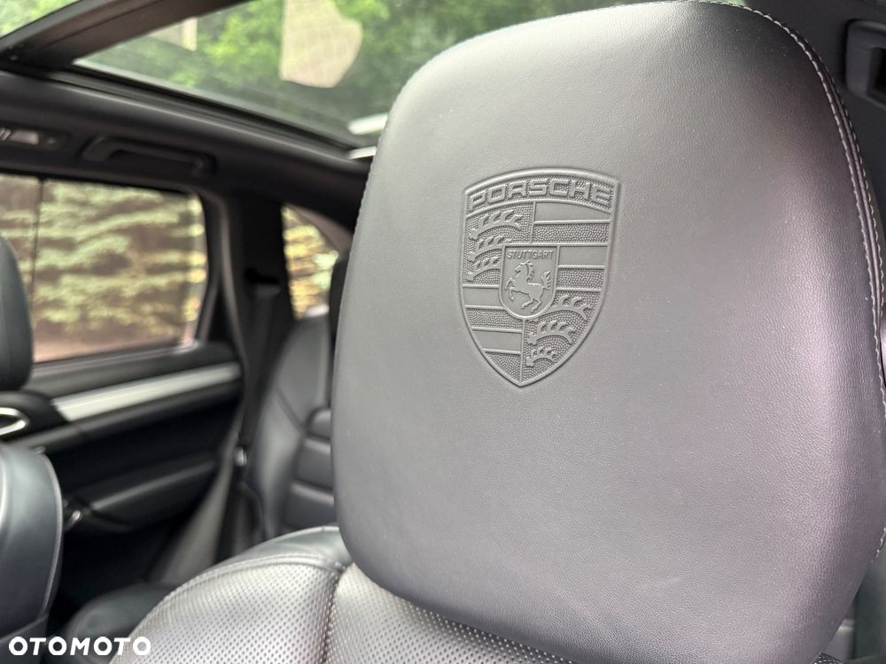 Porsche Cayenne - 20