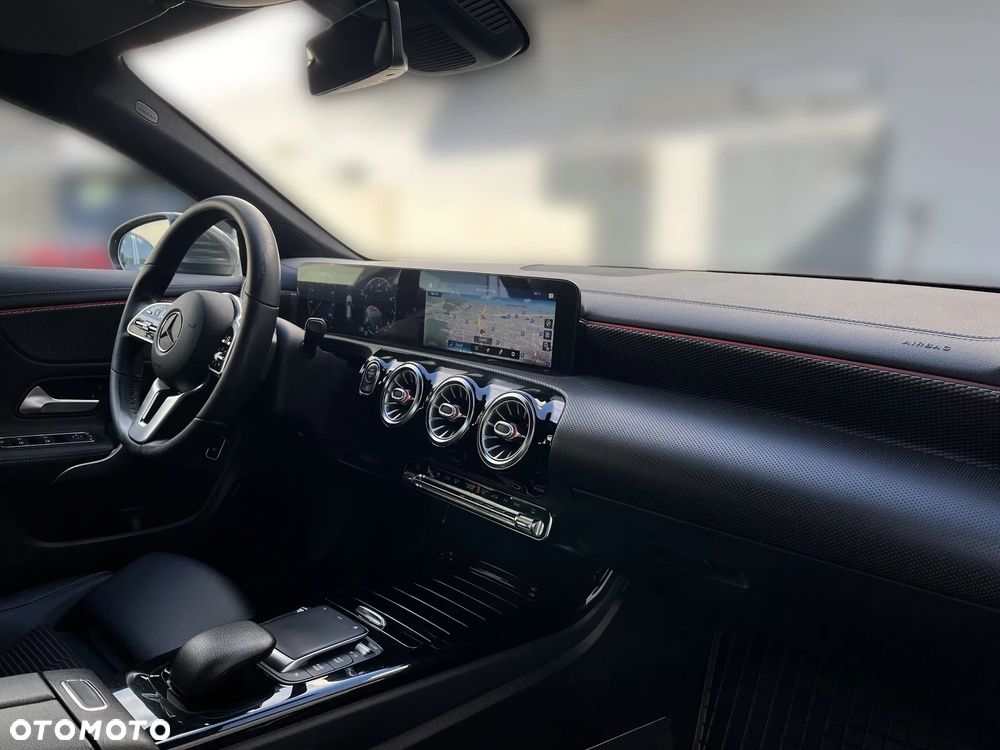 Mercedes-Benz CLA - 15