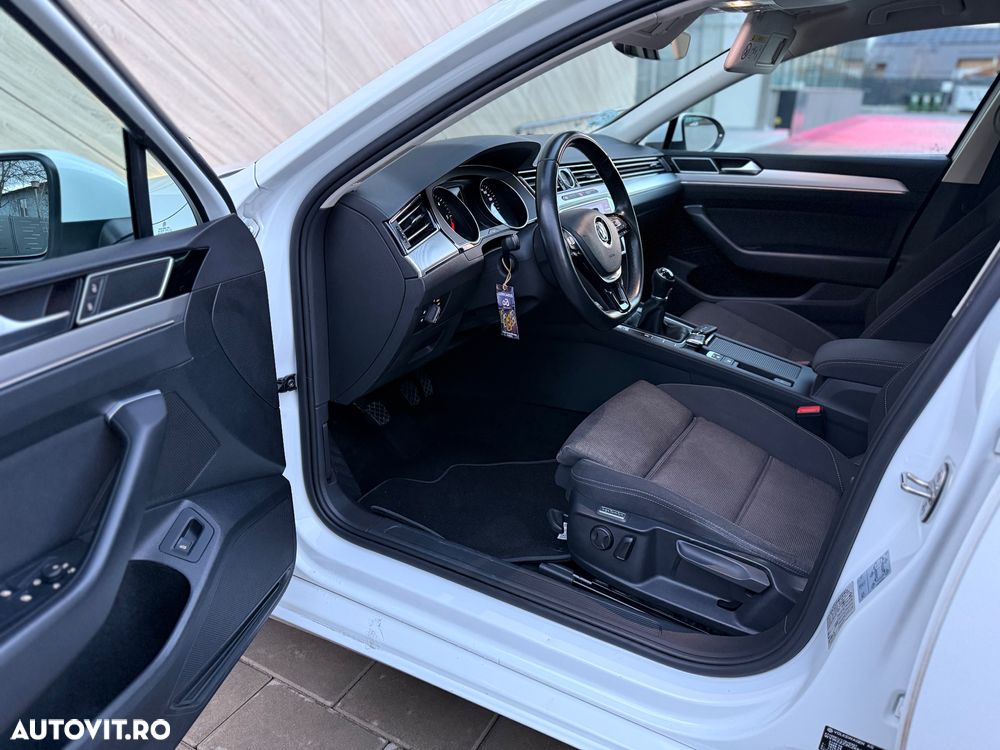 Volkswagen Passat 2.0 TDI (BlueMotion Technology) Comfortline - 23