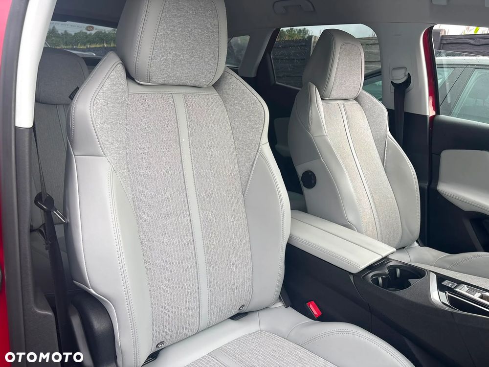 Peugeot 3008 PureTech 130 Stop & Start GPF EAT8 Allure - 11