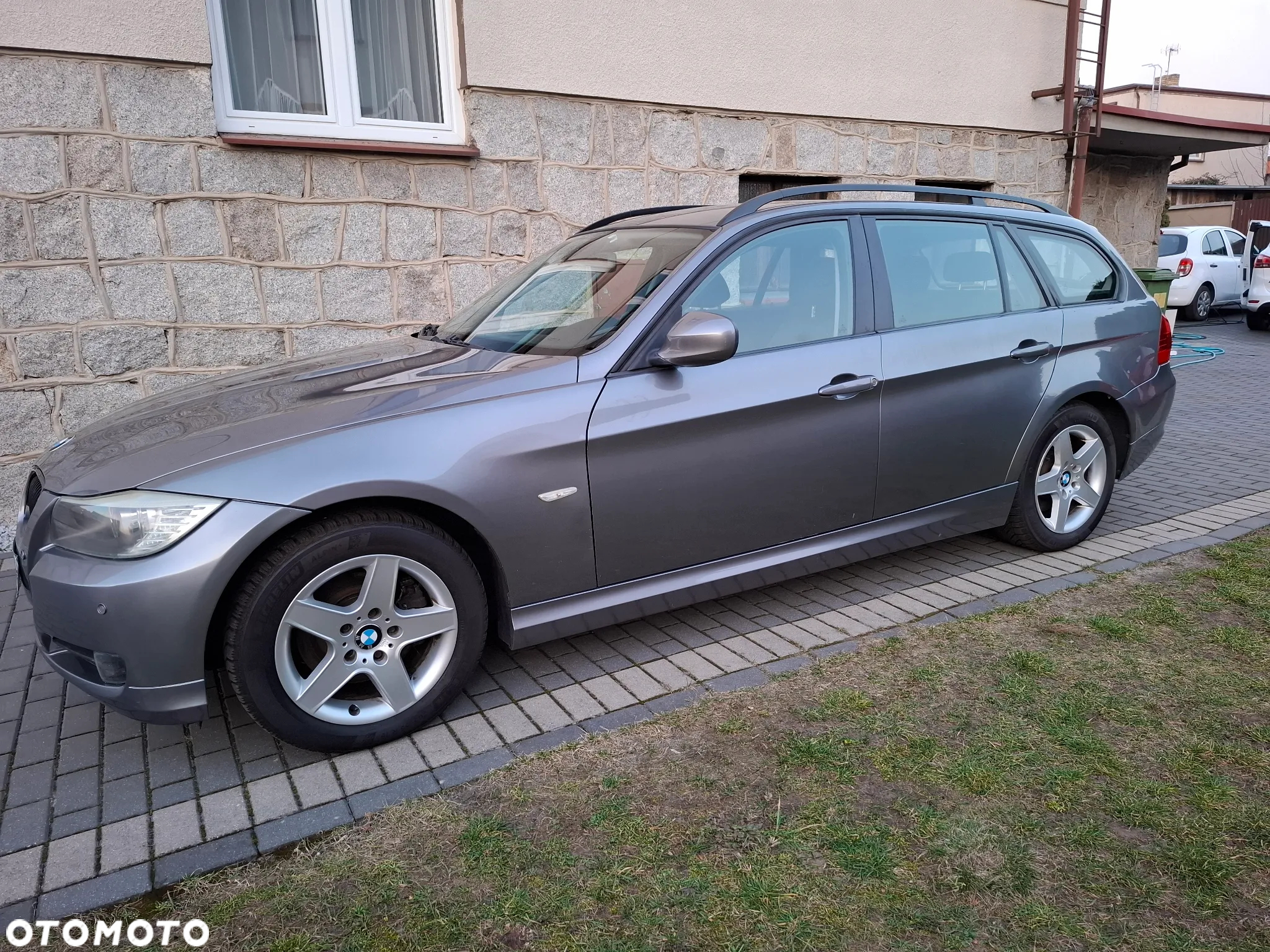 BMW Seria 3 318d DPF Touring - 3