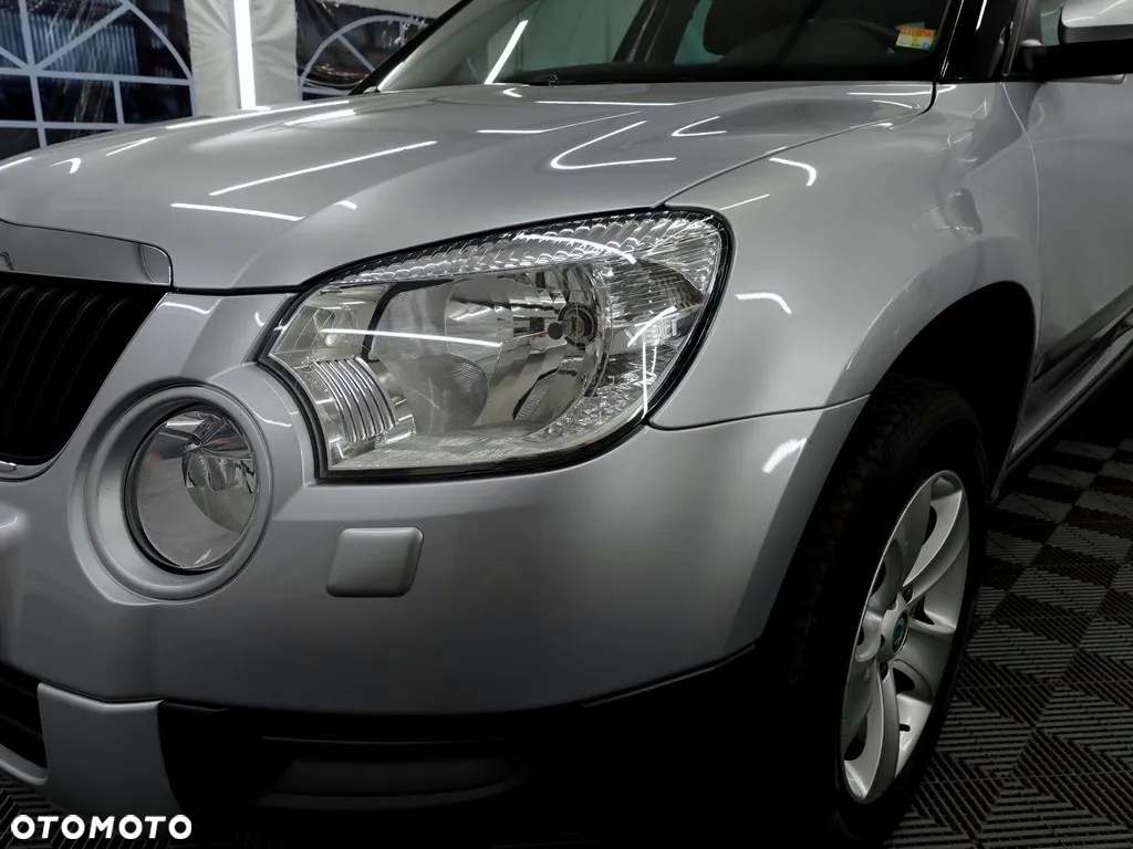 Skoda Yeti 2.0 TDI DPF Elegance Green tec - 31