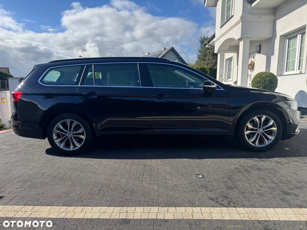 Volkswagen Passat 2.0 TDI EVO Business DSG - 2