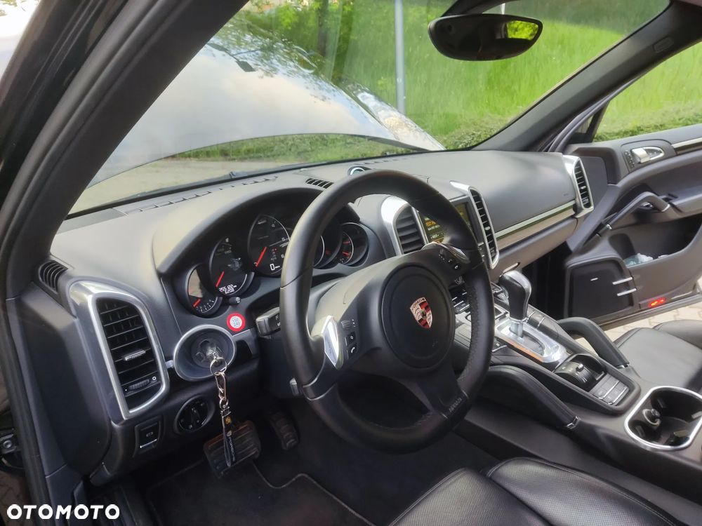 Porsche Cayenne Tiptronic S - 29
