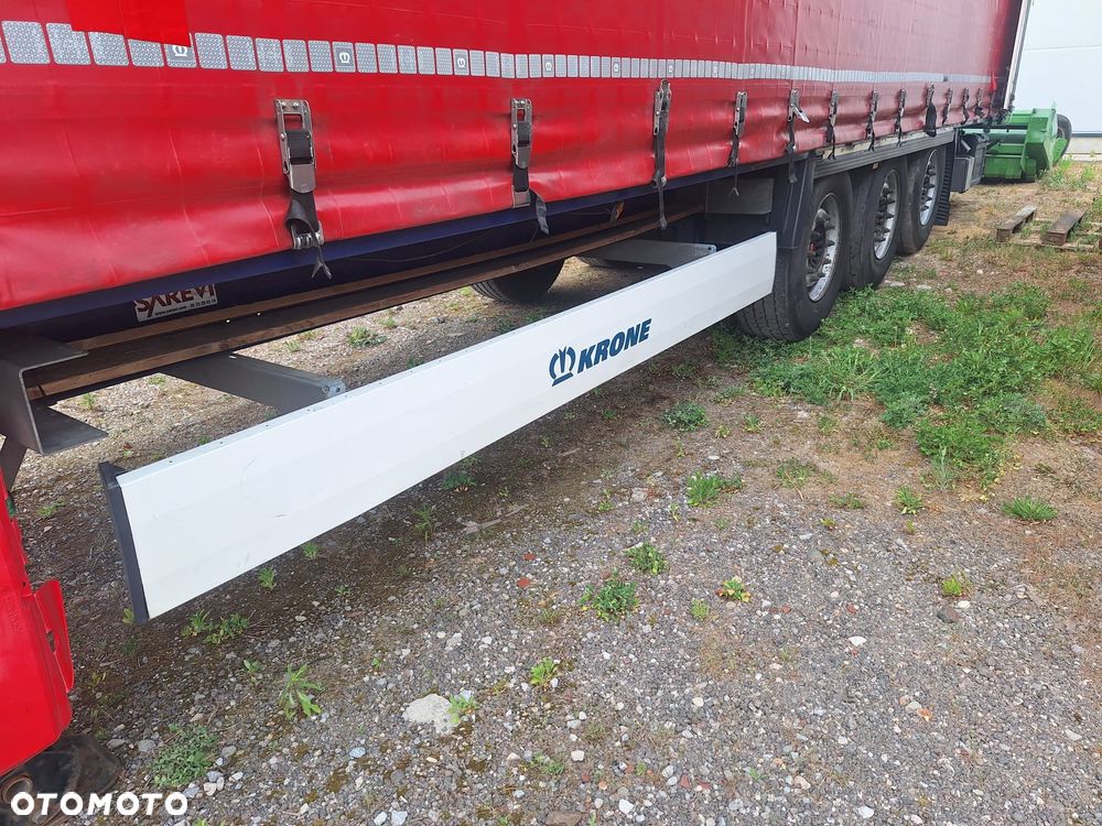 Krone Firanka Krone standard/ podnoszony dach / mocna podłoga/ SAF - 6