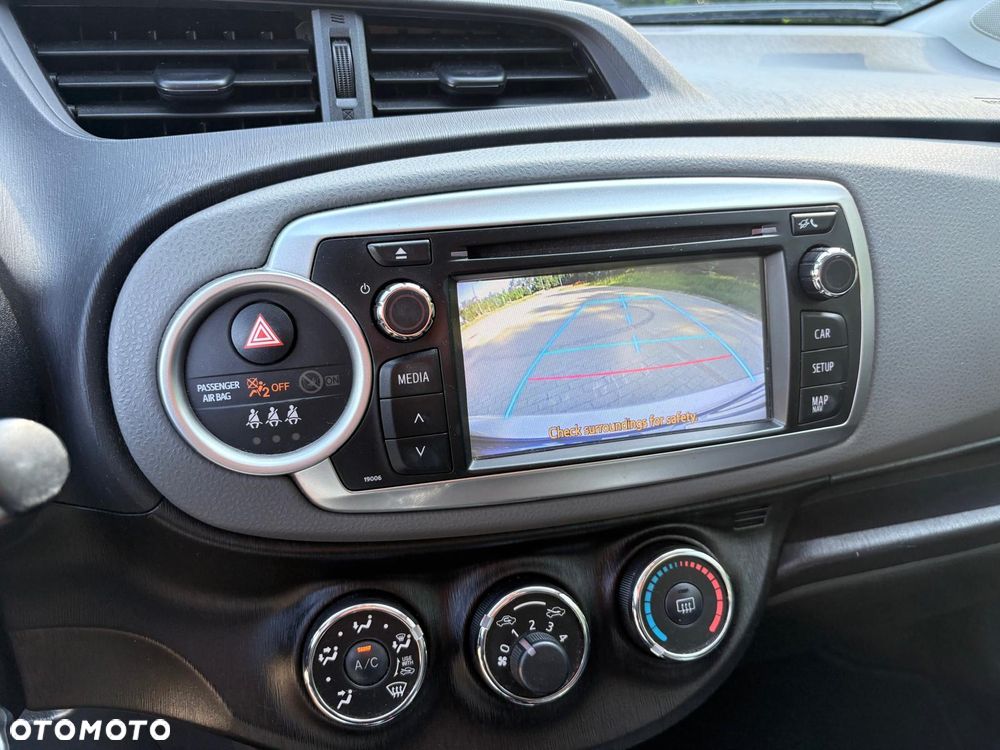 Toyota Yaris 1.33 Prestige - 13