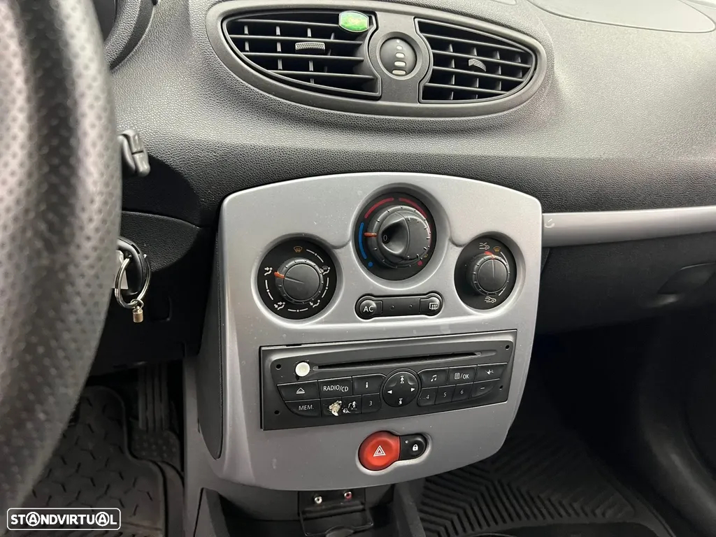 Renault Clio 1.5 dCi Pack - 6