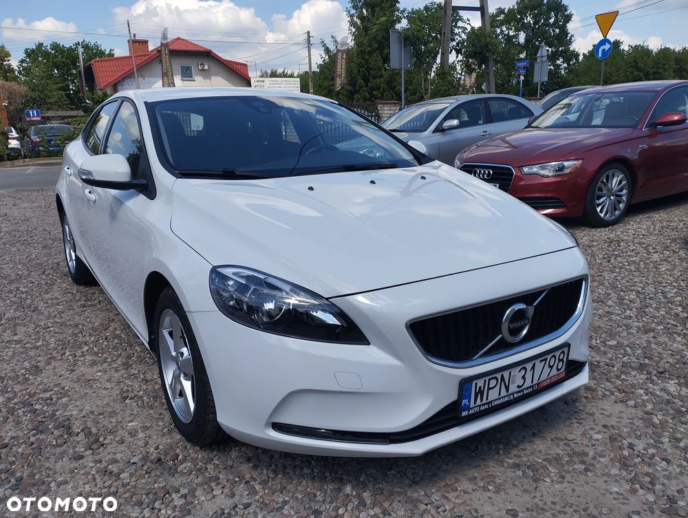 Volvo V40 T2 Momentum - 6