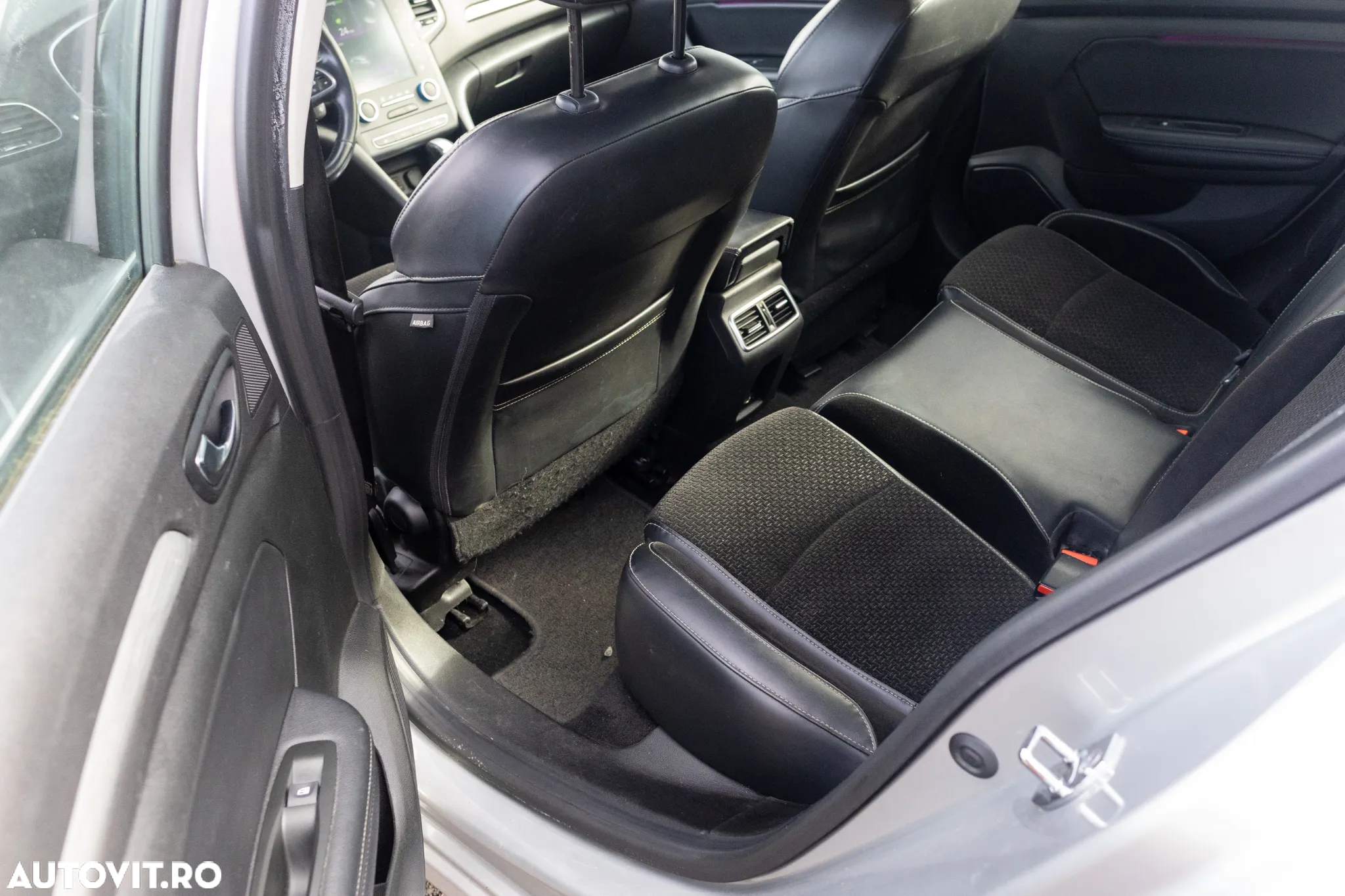 Renault Megane 1.5 dCi Dynamique Aut. - 9