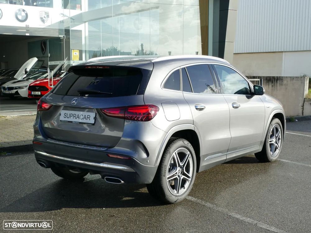 Mercedes-Benz GLA 250 e AMG Line - 3