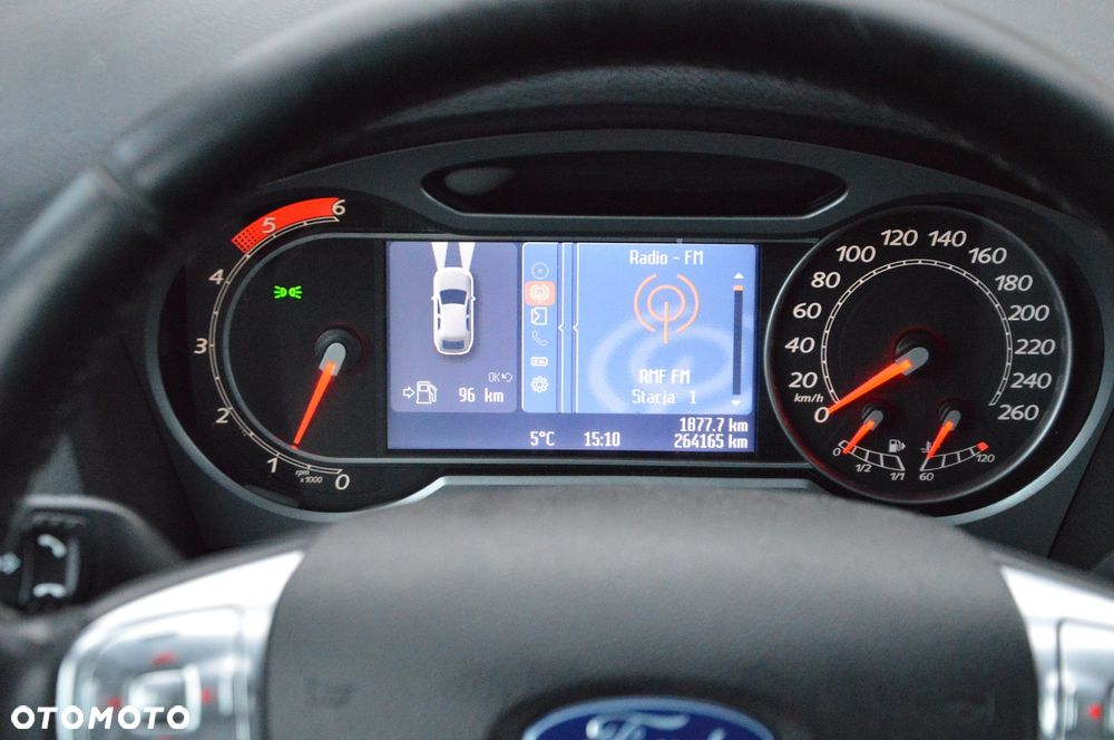 Ford Galaxy 2.0 TDCi Titanium - 17