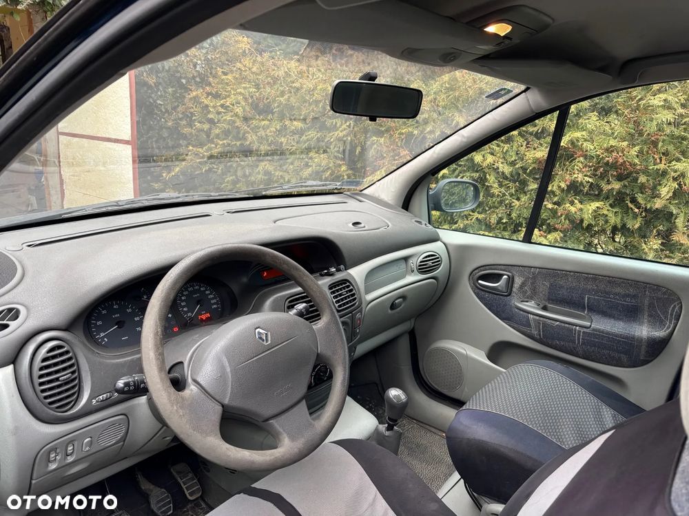 Renault Scenic 1.9 dCi EXpression - 4