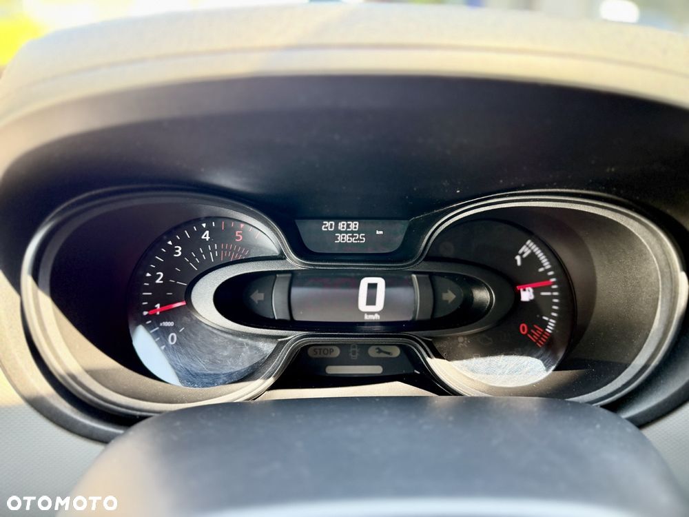Renault Trafic - 11
