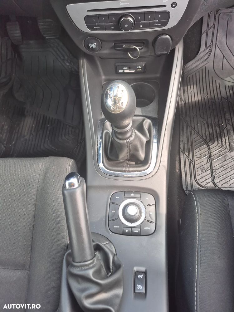 Renault Megane 1.5 dCi Expression - 12