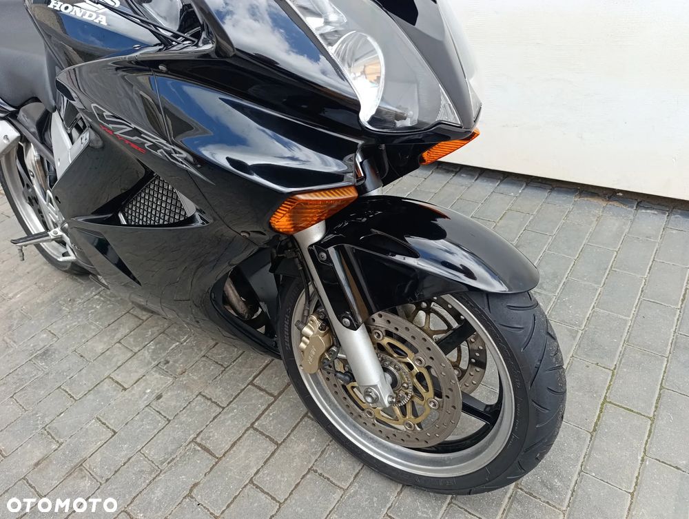 Honda VFR - 30
