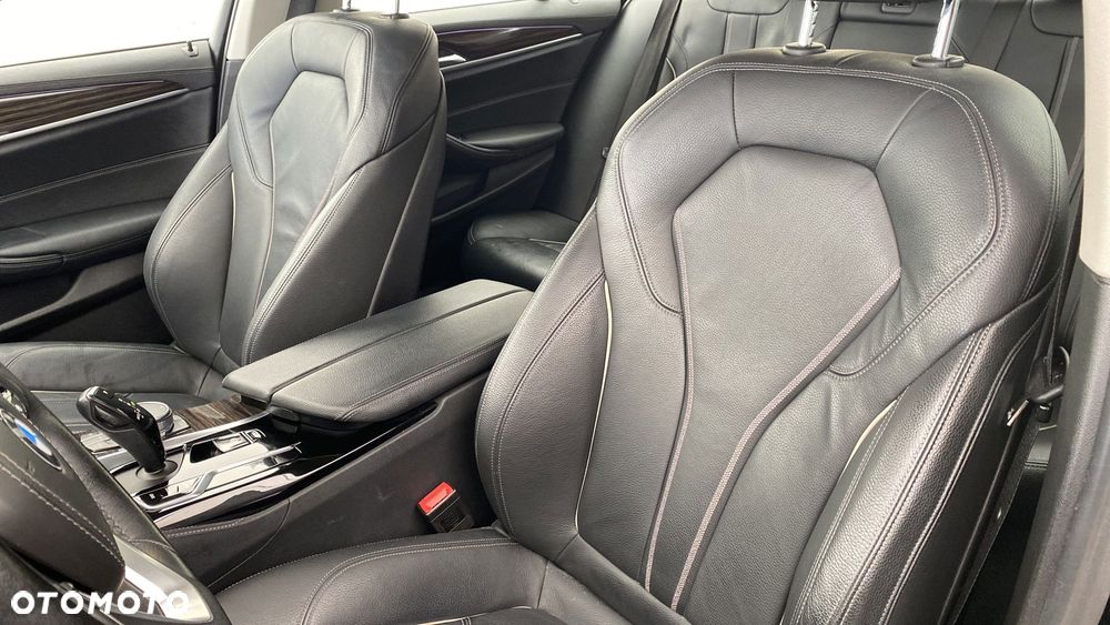 BMW Seria 5 520d MHEV Luxury Line - 11
