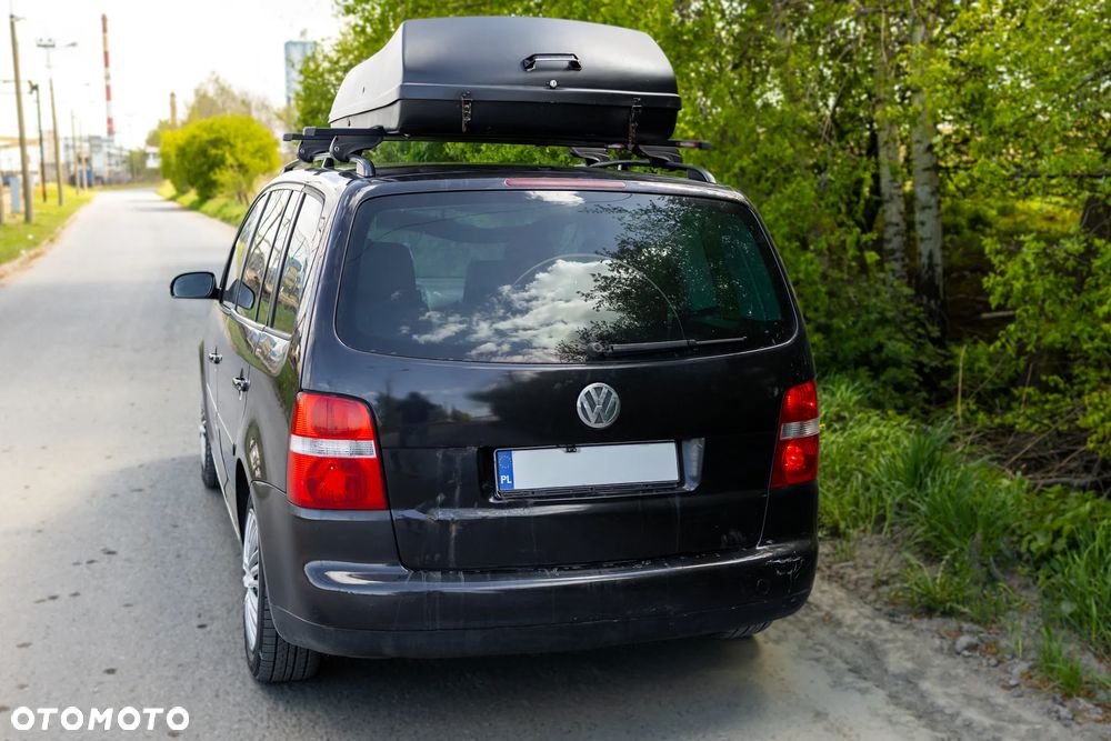 Volkswagen Touran 2.0 TDI Highline - 6
