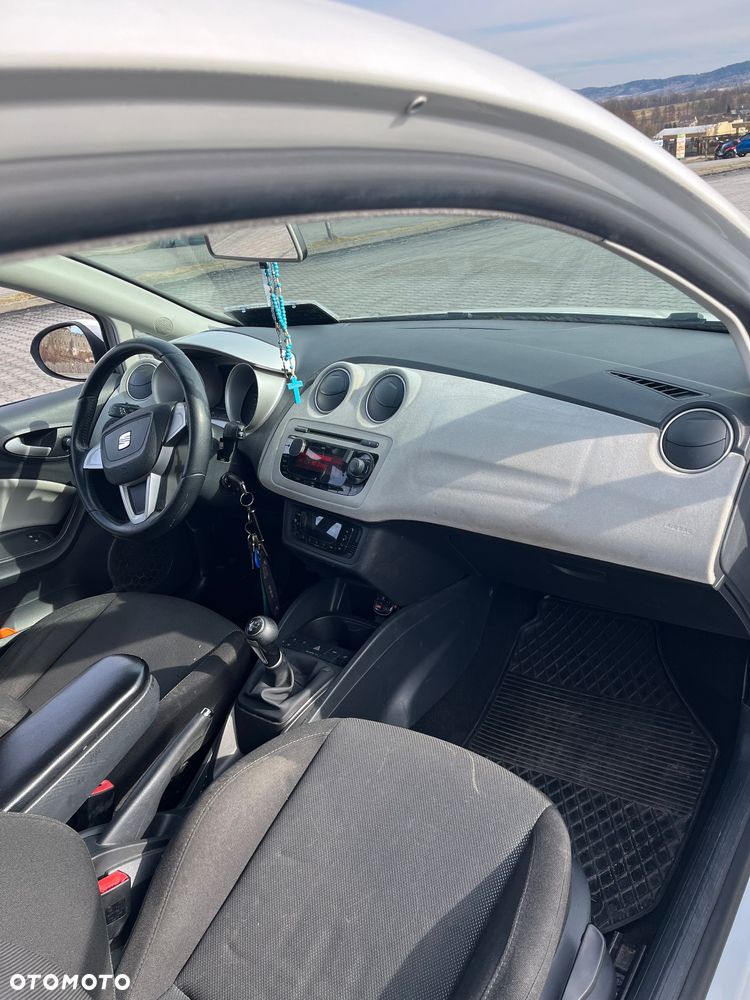 Seat Ibiza SC 1.6 16V Style - 8