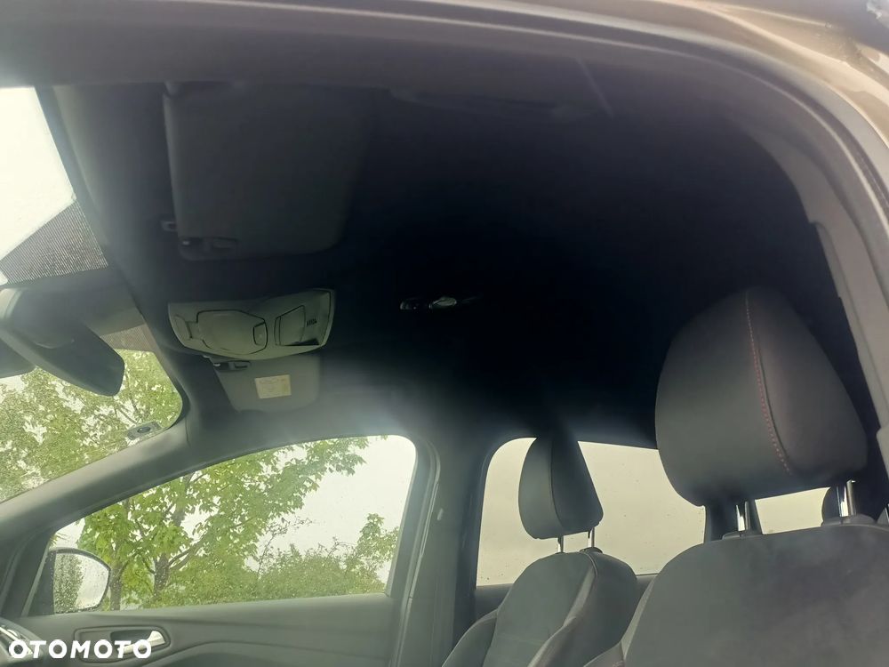 Ford Kuga - 13