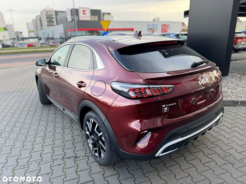 Kia XCeed 1.6 T-GDI Tribute DCT - 3