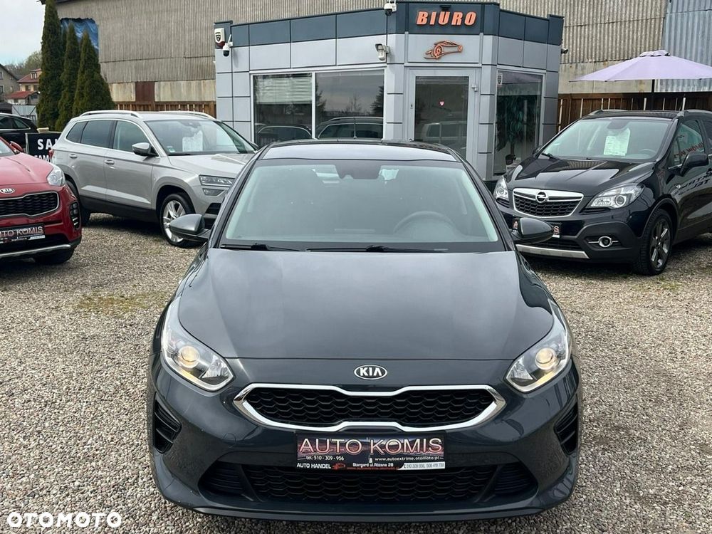 Kia Ceed - 39