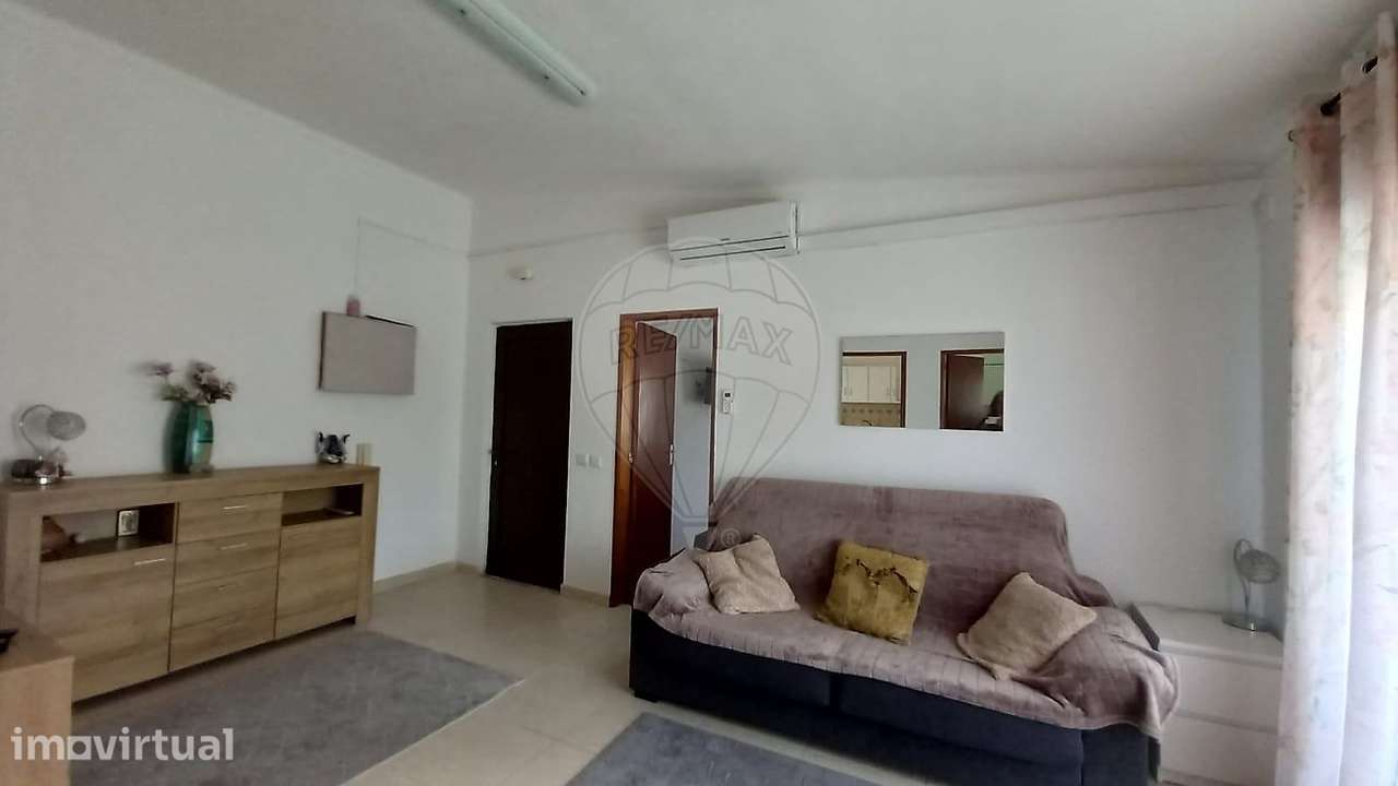 Apartamento T1 para venda - Grande imagem: 2/27