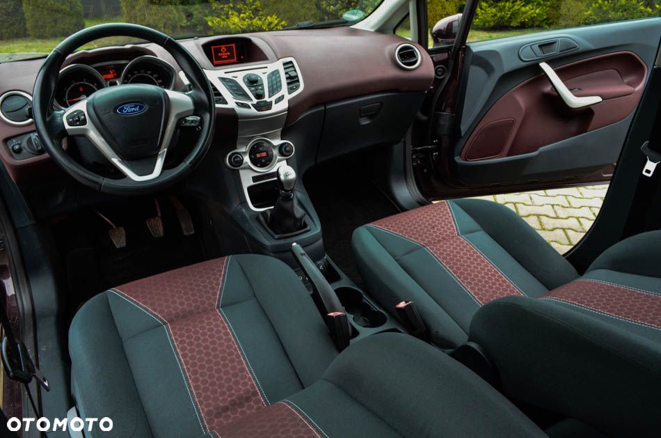 Ford Fiesta 1.25 Champions Edition - 30