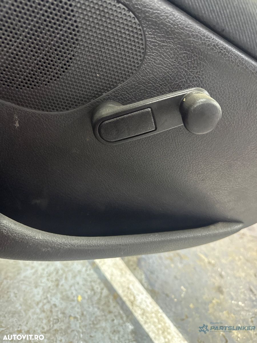 Manivela geam portiera spate PEUGEOT 206 Hatchback 2A/C 1998 - > 1.1 1.1 HFY (TU1JP) - 2