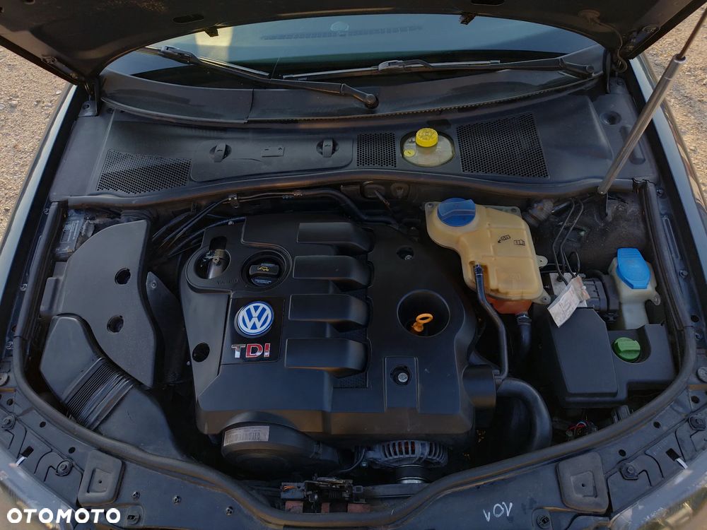 Volkswagen Passat 1.9 TDI Basis - 6