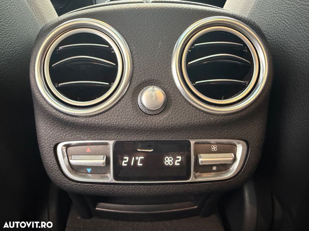 Mercedes-Benz C 400 4Matic T 7G-TRONIC AMG Line - 26