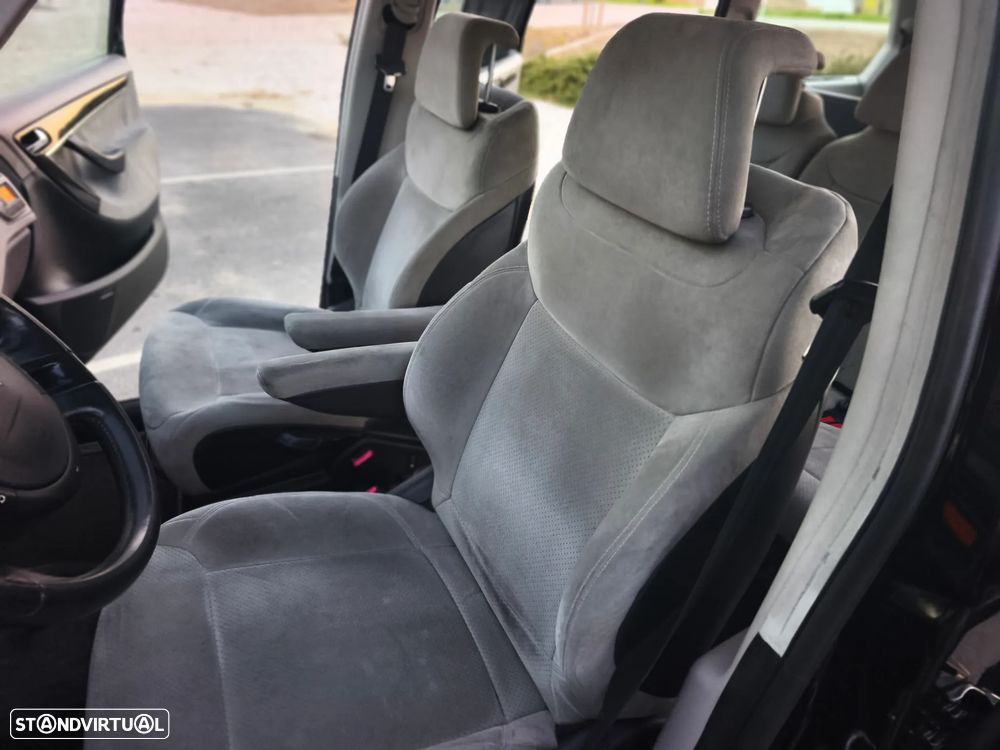 Citroën C4 Grand Picasso 1.6 HDi Exclusive CMP6 - 14