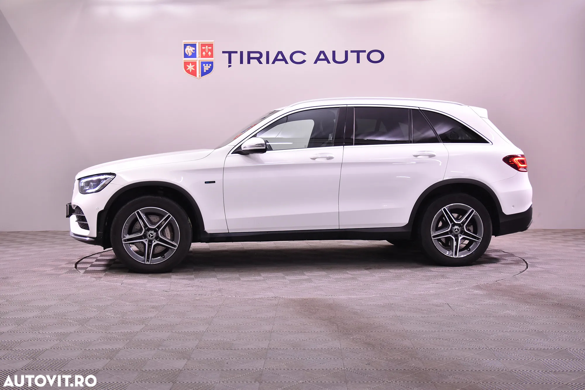 Mercedes-Benz GLC 300 de 4MATIC - 2