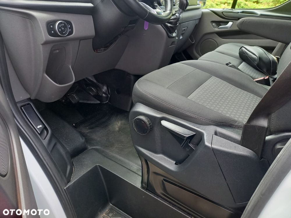 Ford Transit Custom 310 L2H1 Limited - 9
