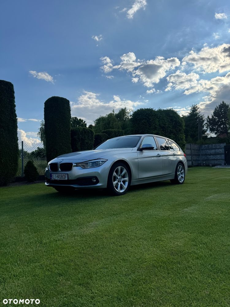 BMW Seria 3 320d xDrive Sport Line - 11