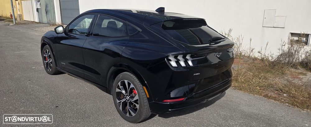 Ford Mustang Mach-E AWD PREMIUM - 2