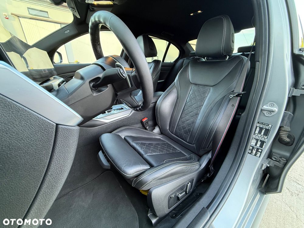 BMW Seria 3 320i xDrive M Sport sport - 12