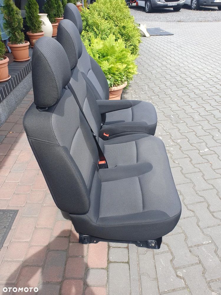 Komplet Fotele Renault Trafic 14+ - 3