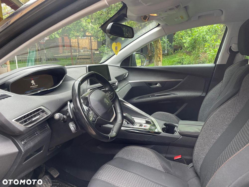 Peugeot 3008 PureTech 130 Stop & Start EAT6 Active - 6