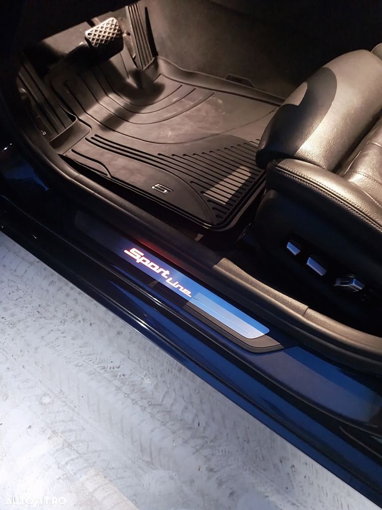 BMW Seria 5 520d xDrive AT - 15