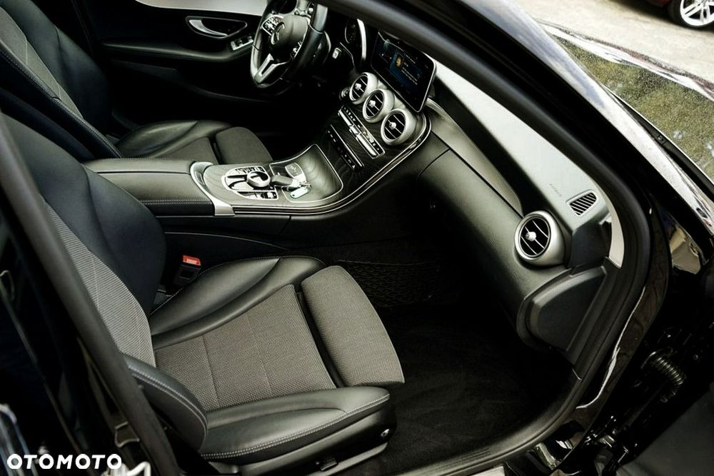 Mercedes-Benz Klasa C 220 d 9G-TRONIC Avantgarde - 21
