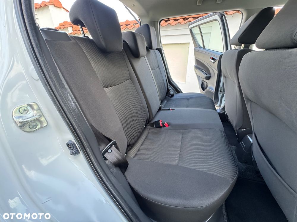 Suzuki Swift - 30