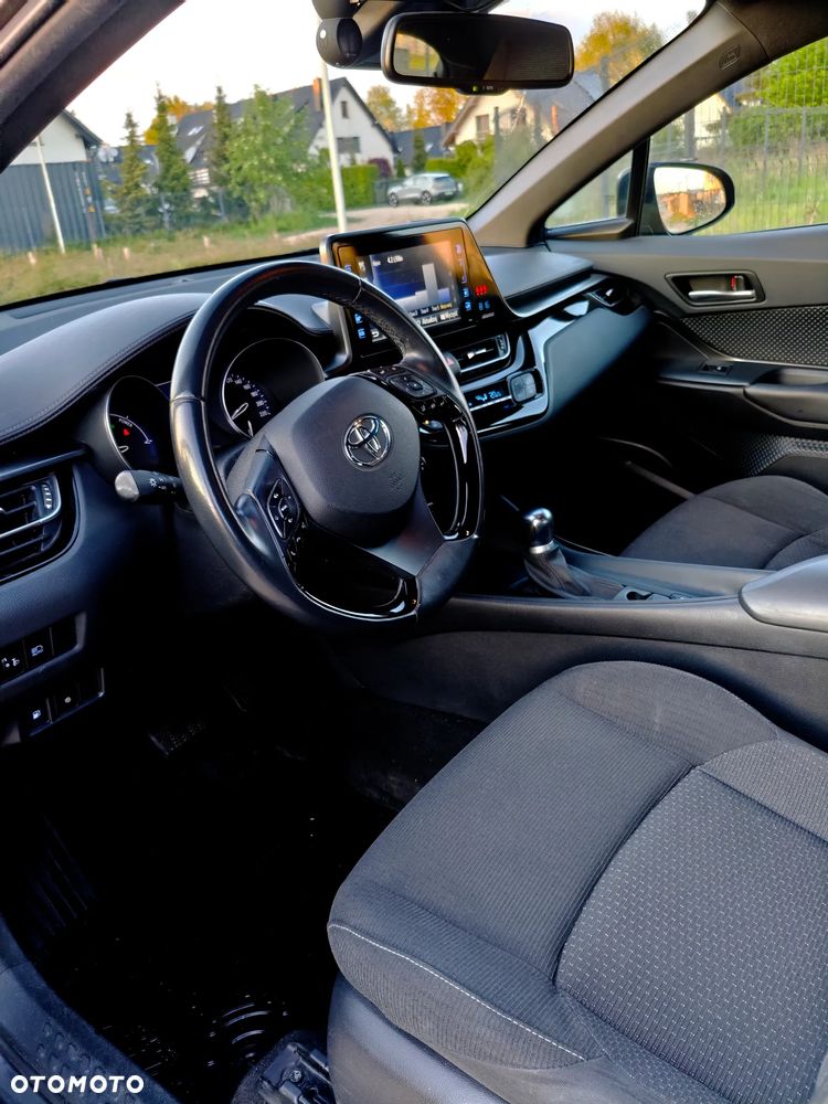 Toyota C-HR 1.8 Hybrid Executive - 8
