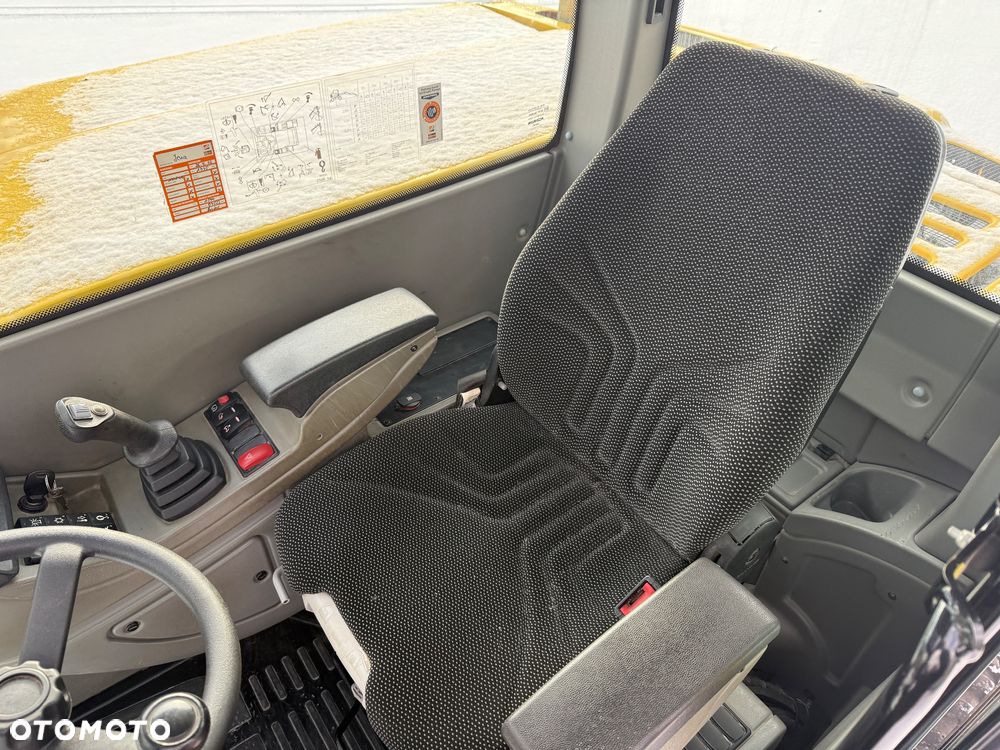 Yanmar Koparka kołowa B95W - 38