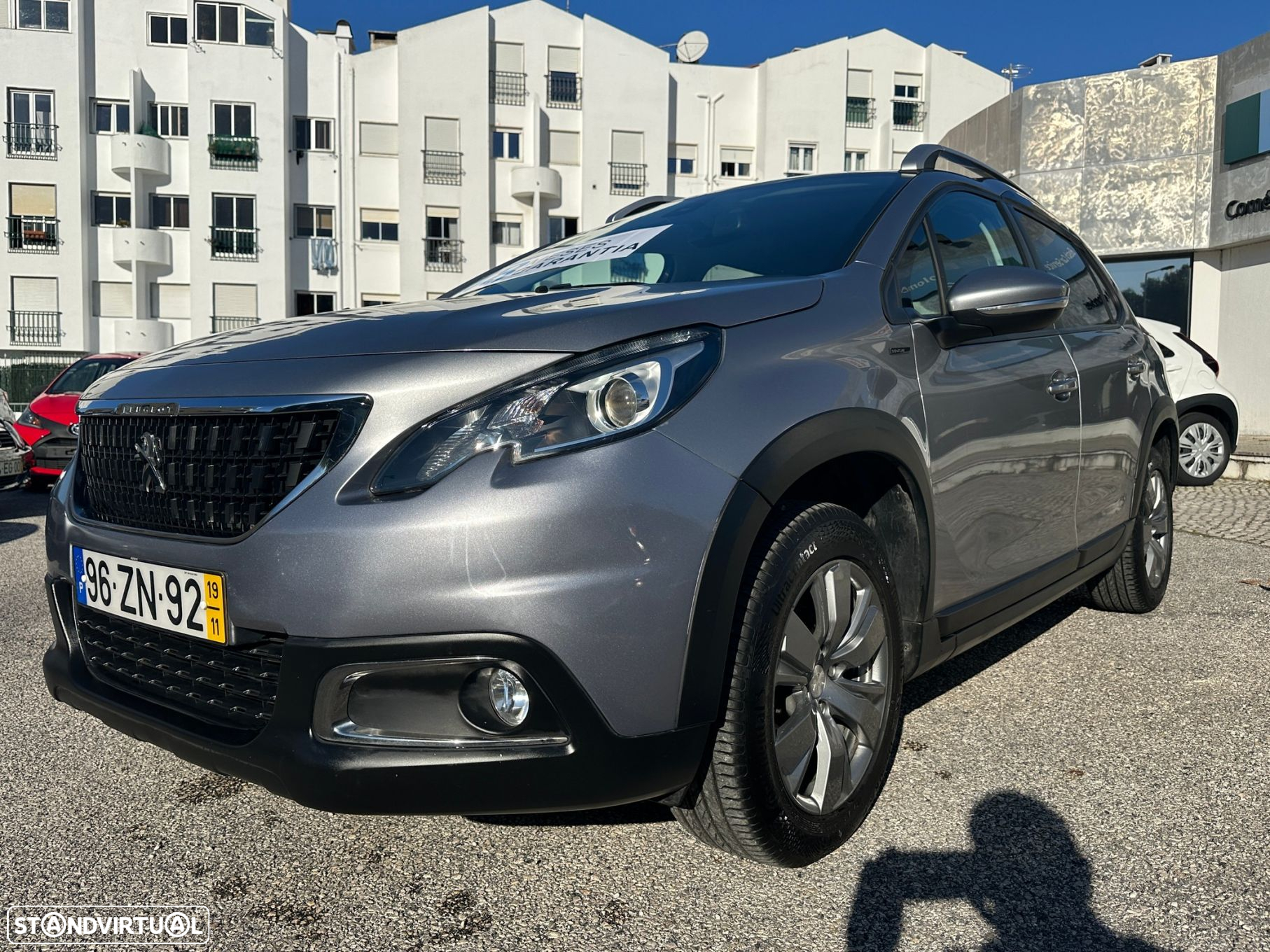 Peugeot 2008 1.2 PureTech Signature - 2