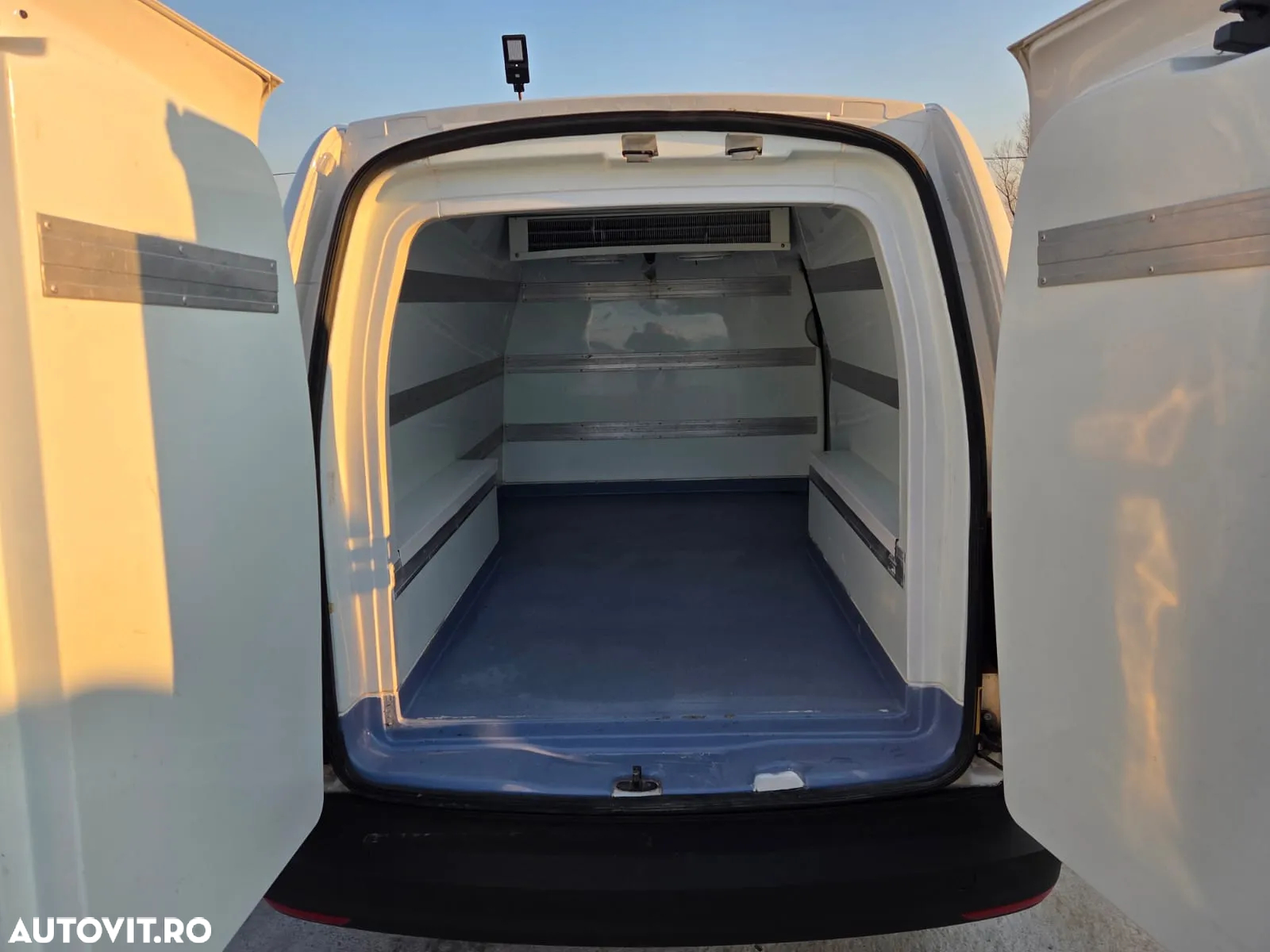 Volkswagen Caddy Maxi Frigorific Refrigerare-Congelare - 11
