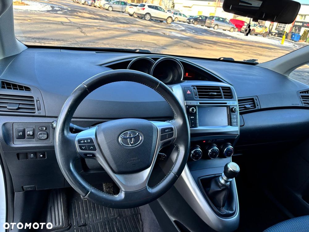 Toyota Verso 1.6 D-4D Active - 10
